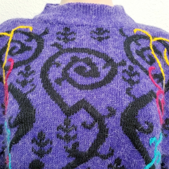 Vintage 80's retro New Wave Stranger Things print pullover sweater MEDIUM - Picture 2 of 6